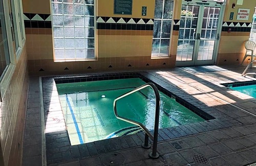 Vancouver Hotel | 3-Star Hotel ∙ Heathman Lodge
