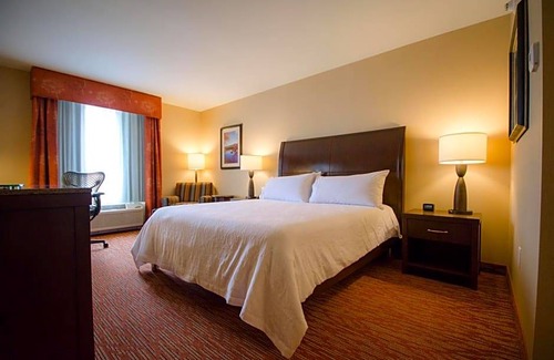 Watertown Hotel | 3-Star Hotel ∙ Hilton Garden Inn Watertown