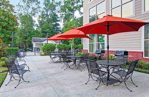 Kingwood Hotel | 3-Star Hotel ∙ Homewood Suites Houston Kingwood Parc Airport Area