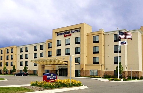 Auburn Hills Hotel | 3-Star Hotel ∙ SpringHill Suites Detroit Auburn Hills