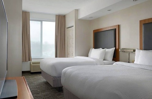 East Syracuse Hotel | 3-Star Hotel ∙ SpringHill Suites by Marriott Syracuse Carrier Circle