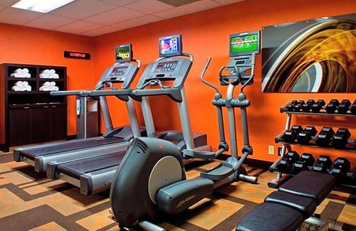 East Syracuse Hotel | 3-Star Hotel ∙ Courtyard Syracuse Carrier Circle