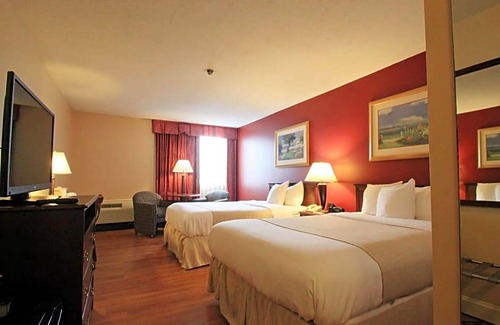 Nasons Corner Hotel | 3-Star Hotel ∙ Fireside Inn & Suites Portland
