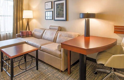 Beaumont Residential Hotel | 3-Star Hotel ∙ Residence Inn Lexington Keeneland/Airport