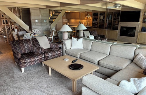 Rehoboth by the Sea Condo | 3-story Beachfront Townhome with Breathtaking Ocean Views nn