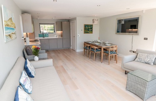 Newton Ferrers Cottage | 3 The Hide