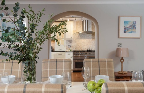 Lelant Apartment | 3 The Manor, Porthkidney Sands - a house that sleeps 8 guests in 3 bedrooms
