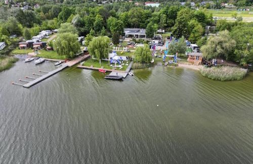 Kiekrz Other | 3 WIDOKI Kiekrz -domki Tiny House z prywatną plażą i pomostem nad jeziorem Kierskim