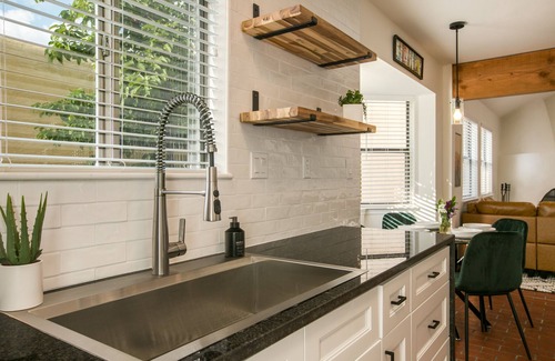 Oso Grande House | 30-DAY MIN STAY 3Bed/3Bath in Quiet Neighborhood