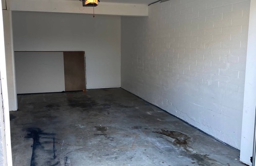 Ocean Beach Apartment | 30’ From Sand- Studio Full Bath/Kitchen/In-Unit Laundry & Garage