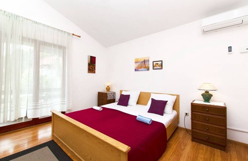 Jesenice Apartment | 30 m² Apartment ∙ 1 bedroom ∙ 3 guests