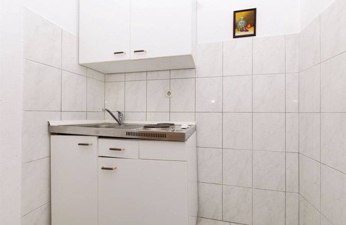 Jesenice Apartment | 30 m² Apartment ∙ 1 bedroom ∙ 3 guests