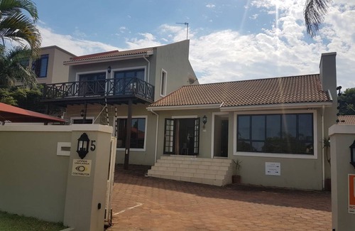 Umhlanga Resort | 30 m² Private room ∙ 1 bedroom ∙ 2 guests