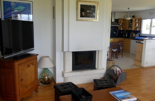 Sables-d'Or-les-Pins House | 30 meters from the beach, large comfortable house with a great sea view