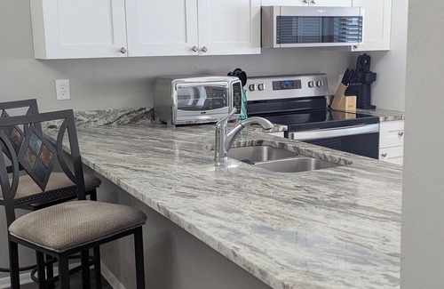 Biggar Condo | 30% NOVEMBER DISCOUNT! Check our rates. December and January Available also!