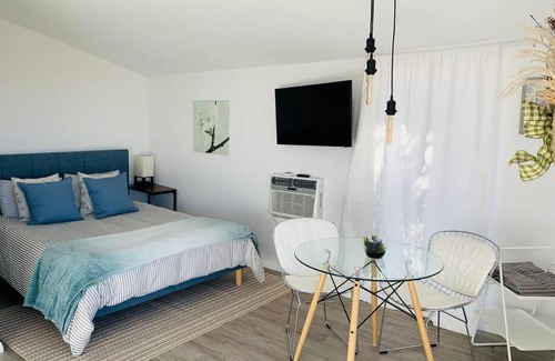 Central Malibu Apartment | 30 PCT OFF! Malibu Serene Cabin, Ocean View, Beach