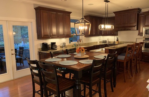 Doctors Inlet House | 30 People Comfortably Gorgeous Home on Canal Boat Kayak access Two 85" & 75” TVs