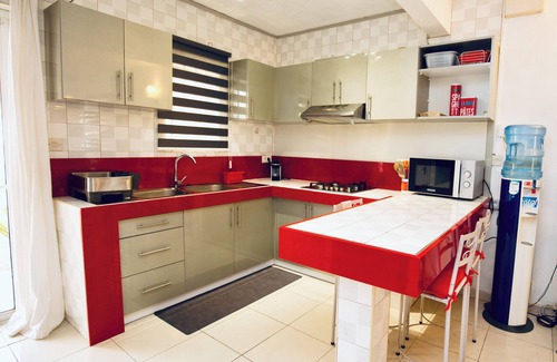 Bain Boeuf House | 300 m beach, Wifi, Pool, Air-conditioned, Garden