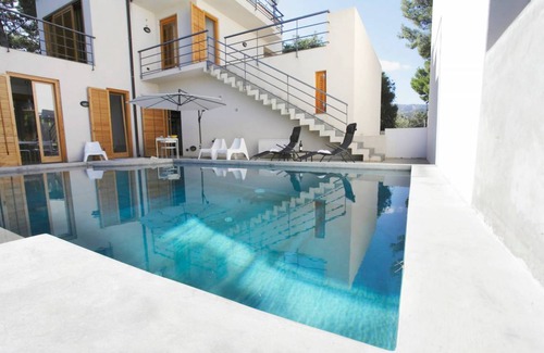 Torre Colonna-sperone Villa | 300 m² Villa ∙ 4 bedrooms ∙ 10 guests