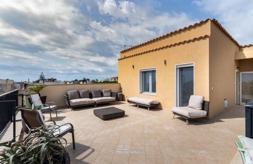 Calabernardo Villa | 300 m² Villa ∙ 5 bedrooms ∙ 6 guests