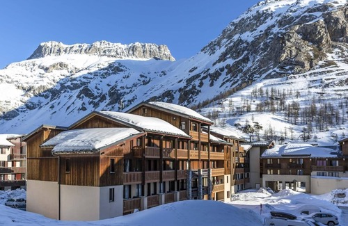 Val-d'Isere Apartment | 300m from ski slopes, balcony, tv, ski locker, 28-33m², Val d'Isère