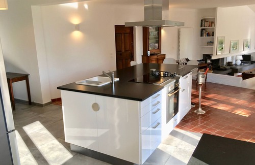 Est Villa | 300m2 Villa,Heated Pool, 7000m2 Garden, 8 People - Aix En Provence Center at 4km