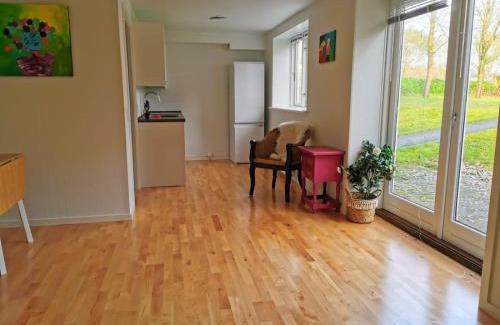 Billund Apartment | 300meter walk to LEGO house - 70m2 apartment with garden