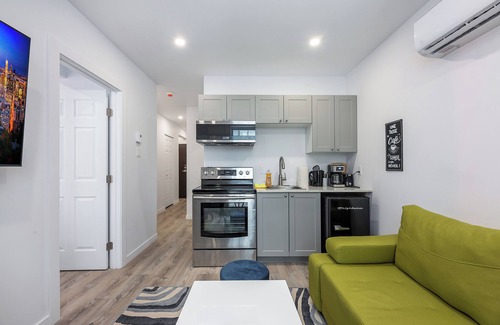 Laval Apartment | #301 Downtown's Exquisite Luxury One-Bedroom