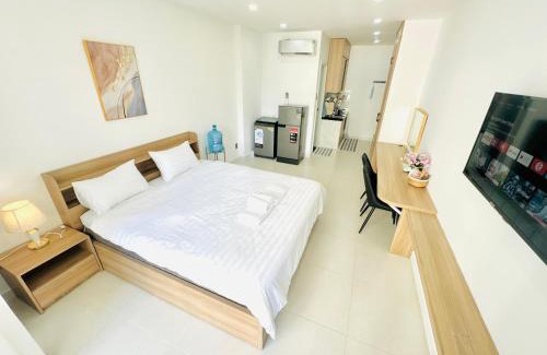 An Phu Apartment | 302 Modern Studio with Balcony & Kitchen