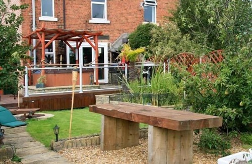 Belper Cottage | 302 OVER LANE COTTAGE, pet friendly, with hot tub in Belper