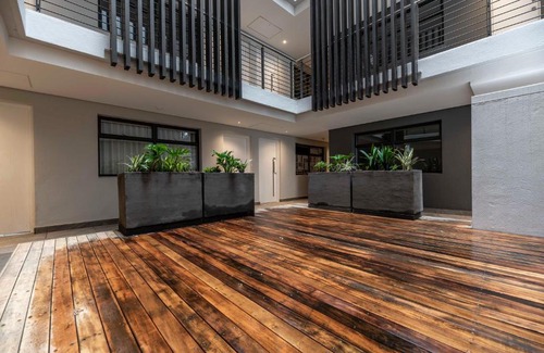 Sea Point Apartment | 303 Cosmopolitan