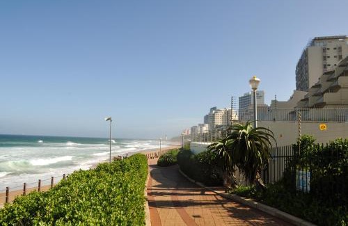 Umhlanga Apartment | 307 Bermudas - by Stay in Umhlanga