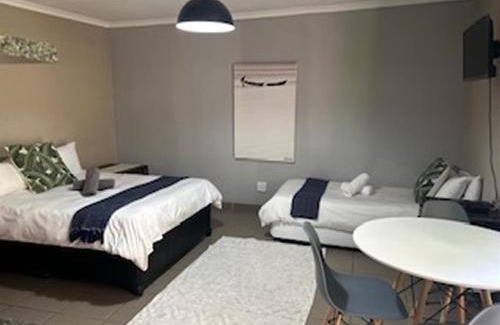 Brooklyn House | 31 at Murray