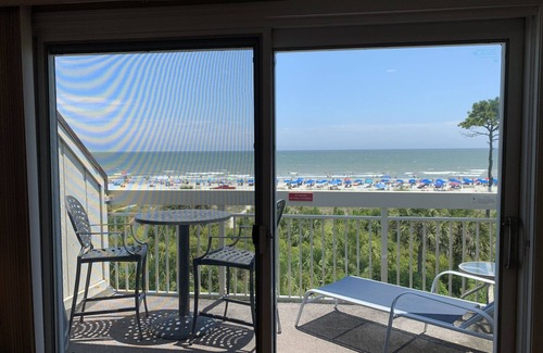 North Forest Beach Condo | 315 Breakers Direct Oceanfront Condo, Exceptionally Clean