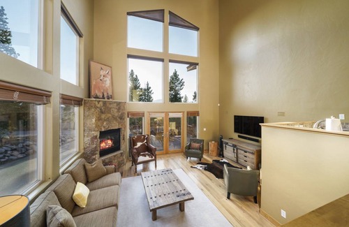 Woodmoor House | 318 m² House ∙ 3 bedrooms ∙ 10 guests