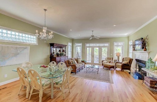 Ocean Point House | 32 Ocean Point Home