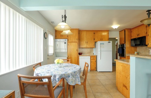 Downtown House | 321 San Luis Avenue: 2 BR, 1 BA Duplex in Pismo Beach, Sleeps 4