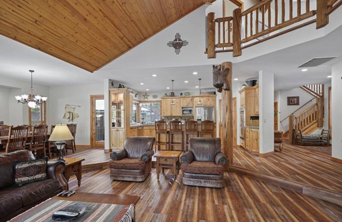 Sunriver House | 325 m² House ∙ 5 bedrooms ∙ 14 guests