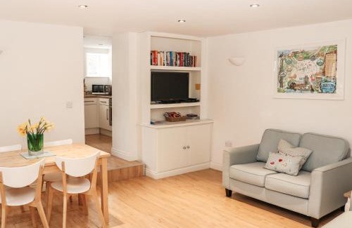Buxton House | 32A, Buxton