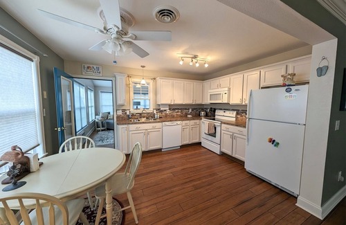 Clearwater House | 34020 Cypress Lane, Clearwater