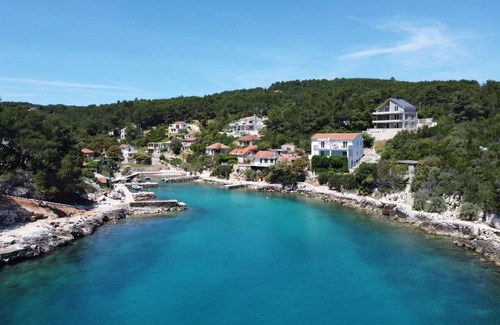 Cove Basina (Jelsa) Apartment | 35 m² Apartment ∙ 1 bedroom ∙ 3 guests