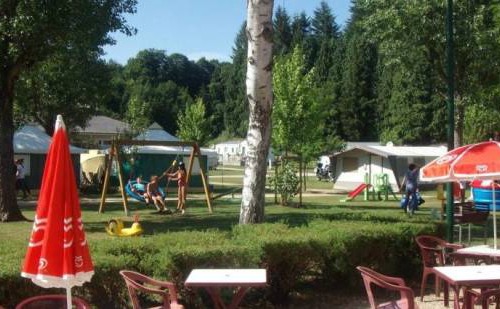 Le Chambon-sur-Lignon RV Rental | 35 m² Mobile home ∙ 3 bedrooms ∙ 8 guests