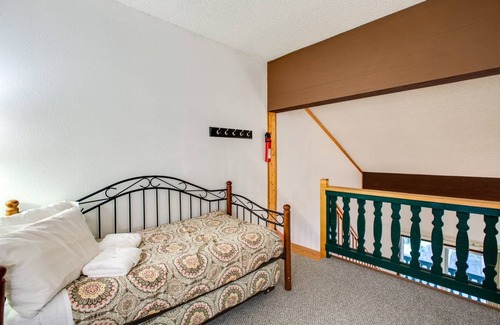 Glacier Condo | 37 m² Condo ∙ 1 bedroom ∙ 4 guests