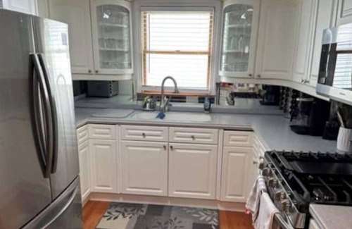 Perry House | 3717 Shearman