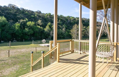 New Braunfels House | 372 m² House ∙ 6 bedrooms ∙ 28 guests