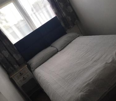 Great Yarmouth Ski Chalet | 39 - 2 Bed Chalet, Belle Aire, Beach Road, Hemsby, Norfolk, NR29 4HZ