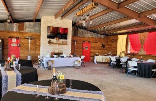 Pipe Creek Resort | 39 m² Resort ∙ 4 guests
