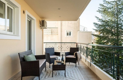 Elliniko-Argyroupoli Apartment | 3BD Apt next to The Ellinikon