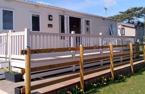 New Forest District House | 3Bed 2Bath passes only on 4 days or more