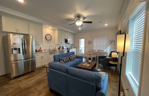 Hermosa House | 3Bed/2Bath with Creek and Open Spaces